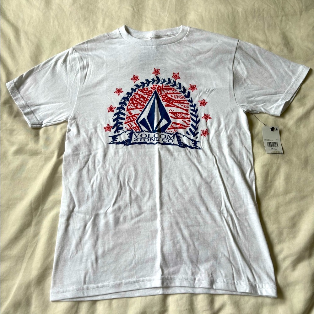 NWT Volcom white T shirt